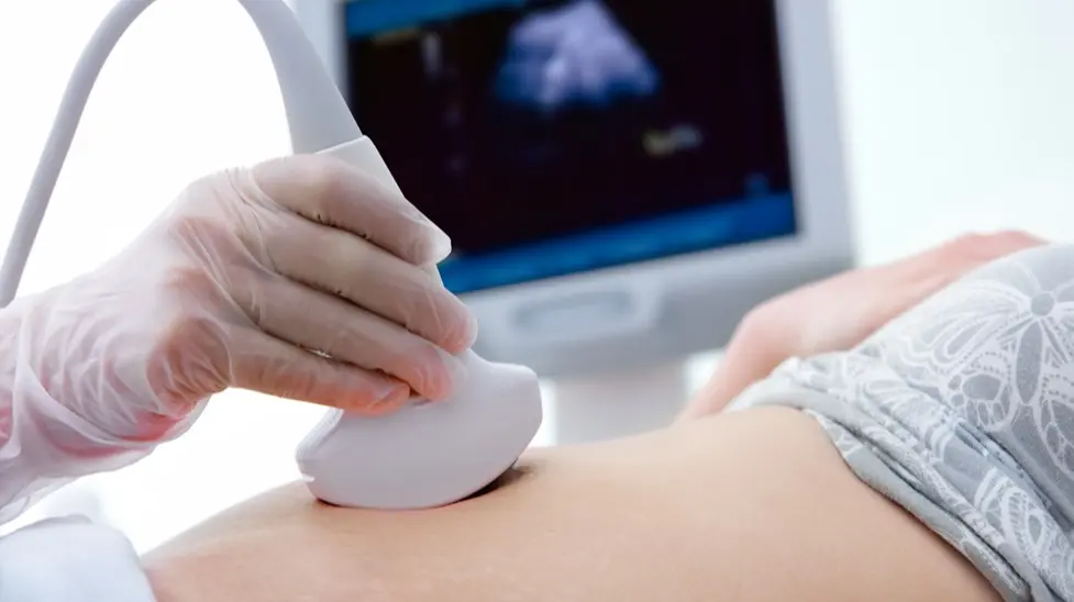 Ultrasonografi Son teknoloji ile donatılmış cihazlarımız ile hemen tüm damar hastalıklarına yönelik araştırma ve tüm ultrasonografi incelemeleri renkli olarak yapılabilmektedir.